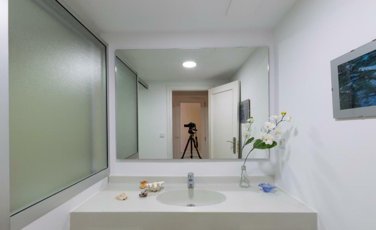 Light&bright apartment in central Valencia Exterior foto